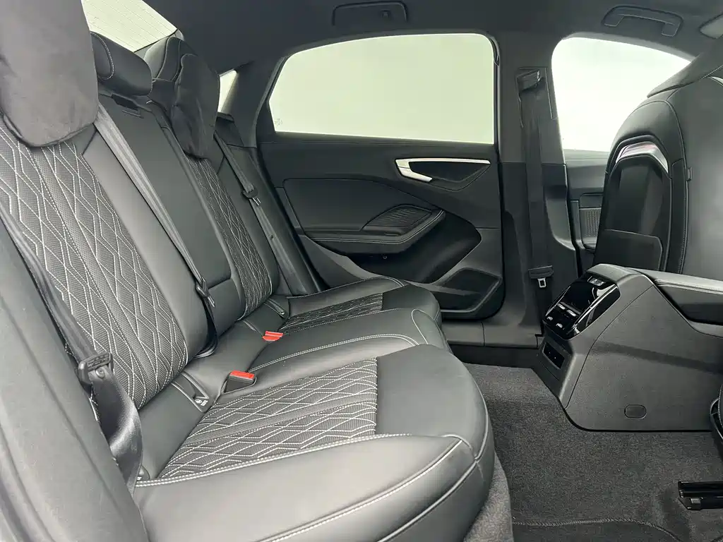 Audi A5L 2026 2.0T Sports Edition Plus купить на сайте DeffCars