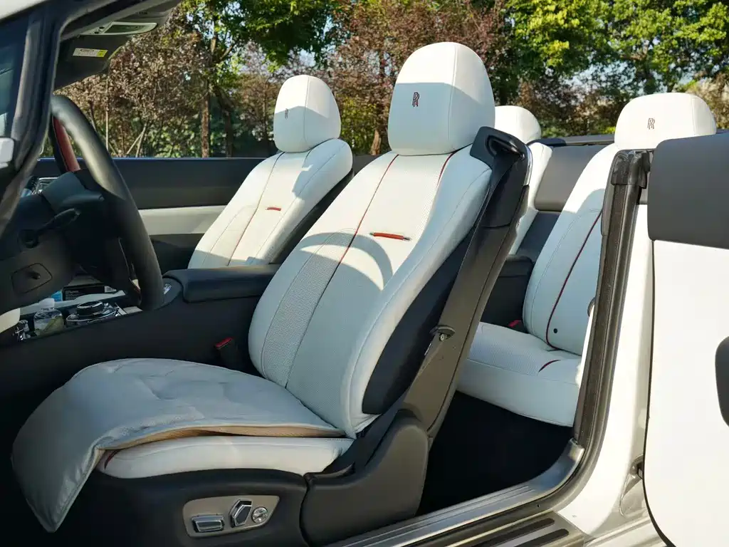 Dawn 2015 6.6T Standard Edition купить на сайте DeffCars