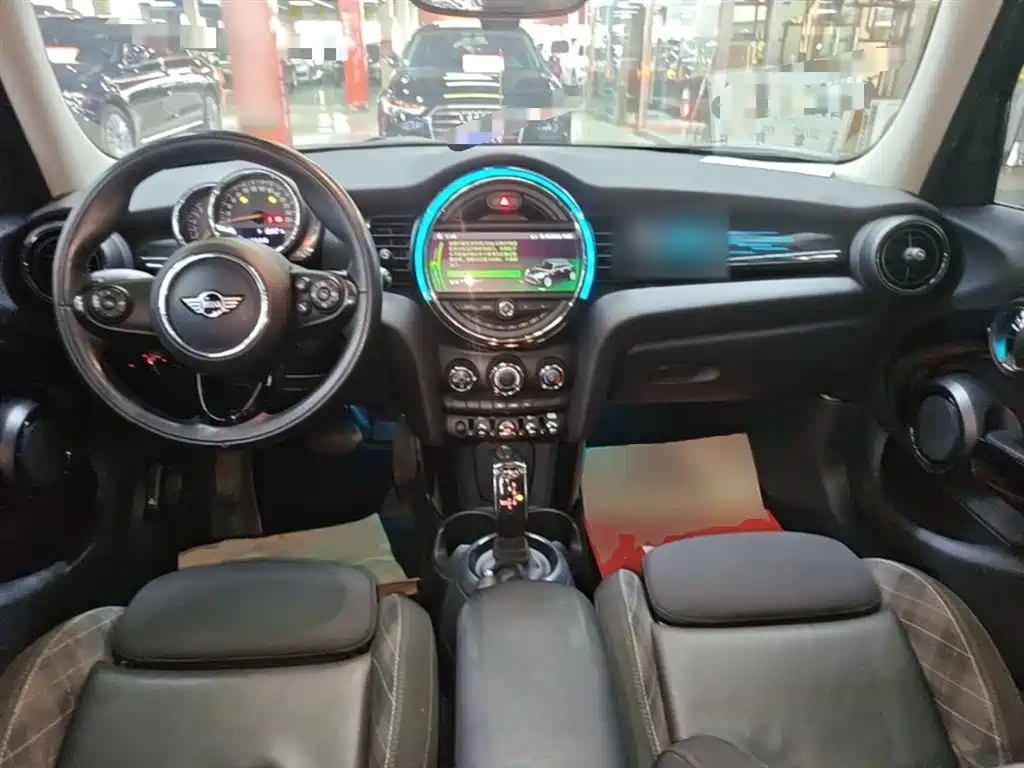 MINI 2018 1.5T COOPER Classic Five-Door Edition купить на сайте DeffCars