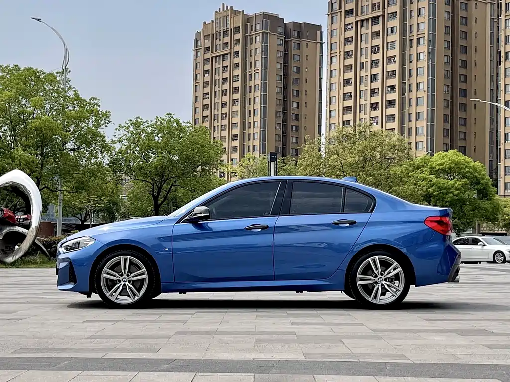 BMW 1 Series 2019 120i Leading M Sports Package купить на сайте DeffCars