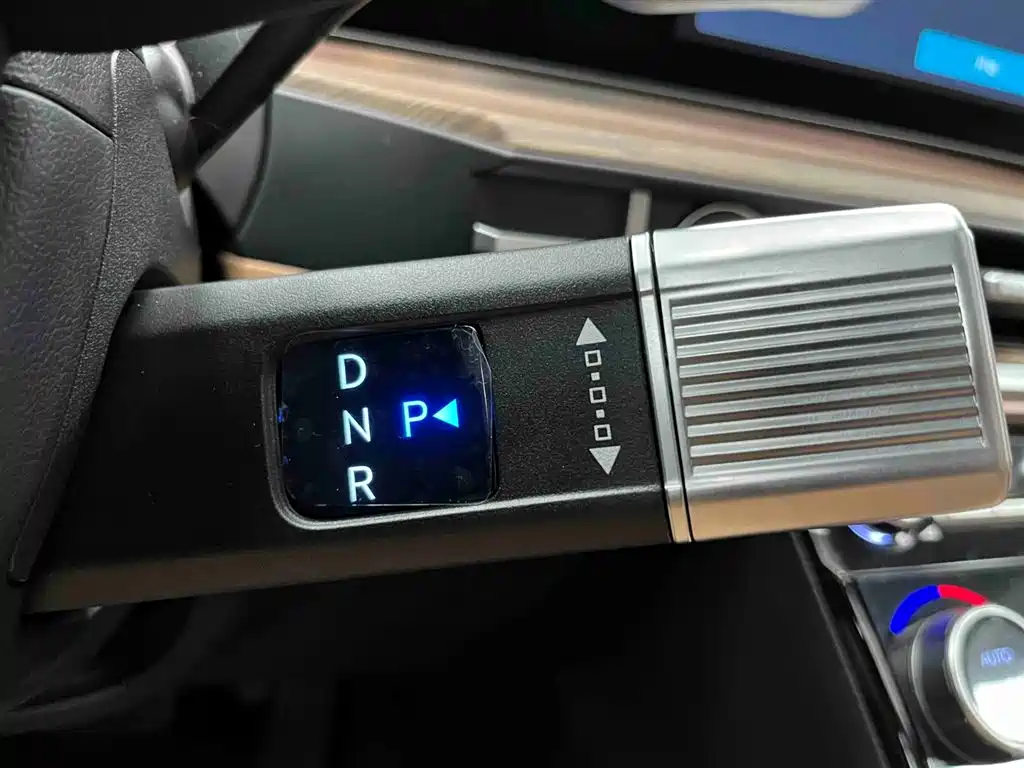 Santa Fe 2024 2.0T Connoisseur Ultra купить на сайте DeffCars