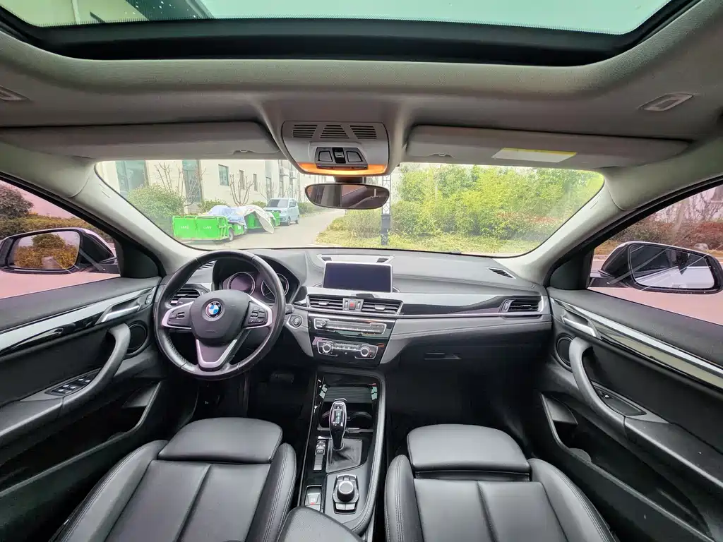 BMW X2 imported 2019 sDrive20i M off-road package National VI купить на сайте DeffCars
