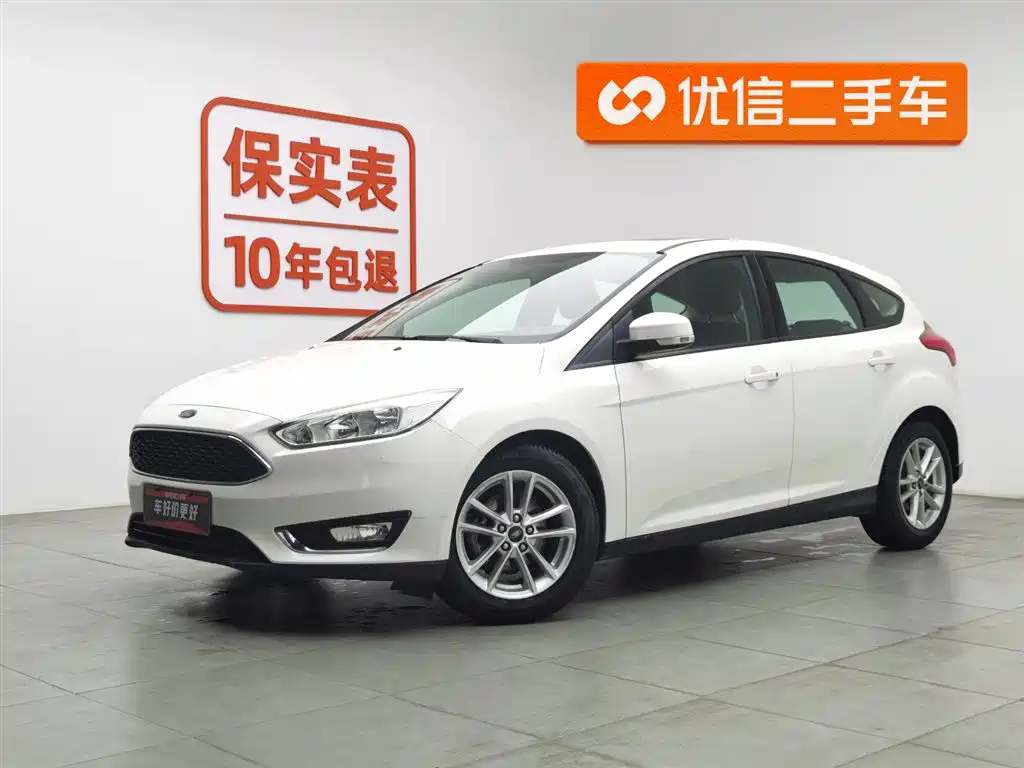 Focus 2015 hatchback EcoBoost 125 automatic super stylish model купить на сайте DeffCars