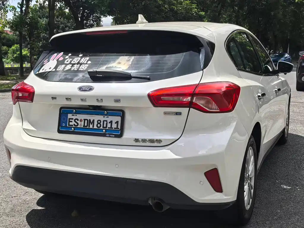 Focus 2019 Hatchback EcoBoost 180 Automatic NeochaEDGE купить на сайте DeffCars