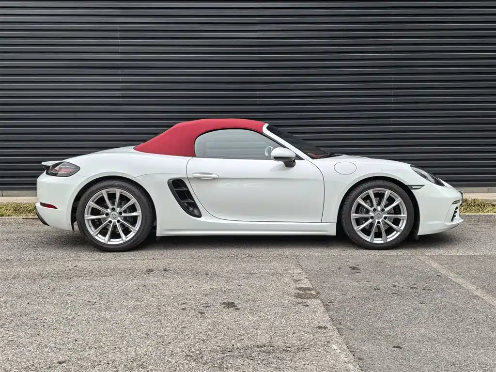 Porsche 718 2022 Boxster 2.0T купить на сайте DeffCars
