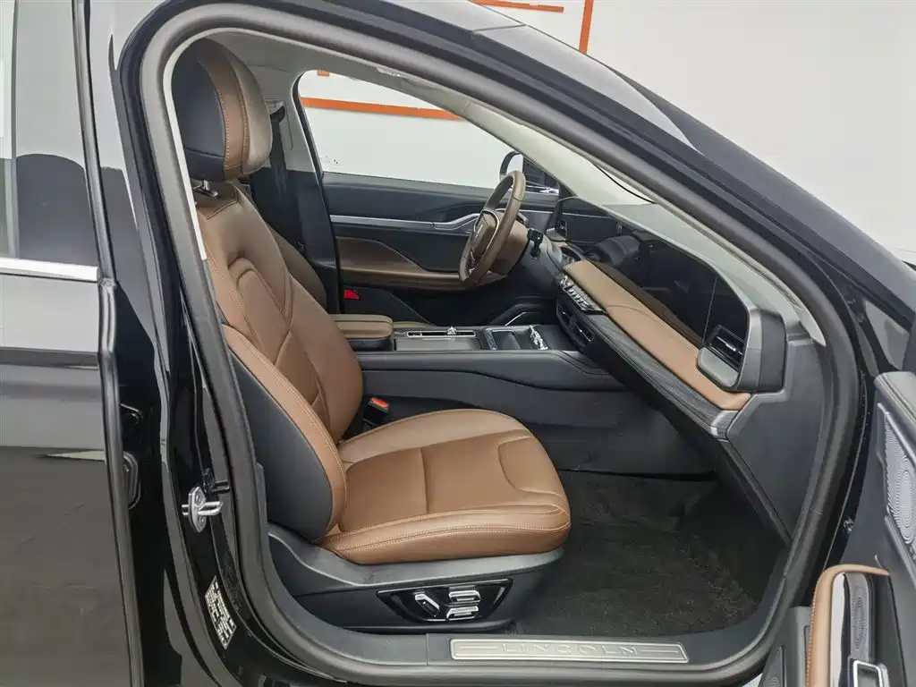 Lincoln Z 2025 2.0T Premium Hybrid Edition купить на сайте DeffCars