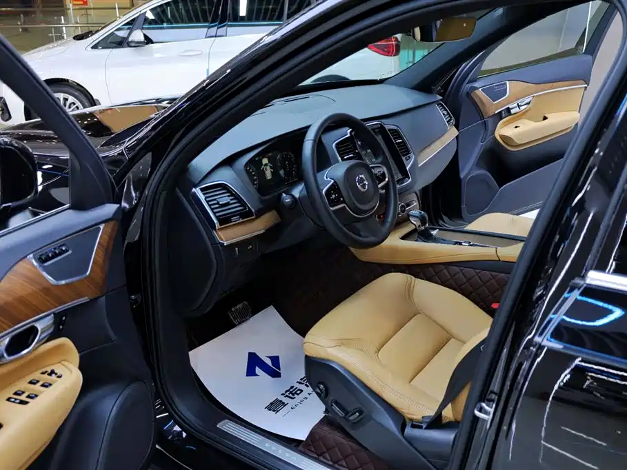 Volvo XC90 2018 T6 Zhiya Edition 7 seats купить на сайте DeffCars