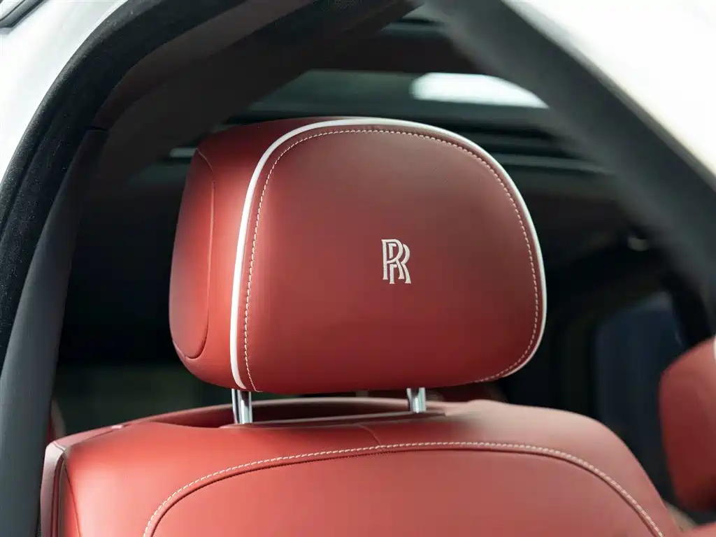 Cullinan 2018 five-seater version купить на сайте DeffCars