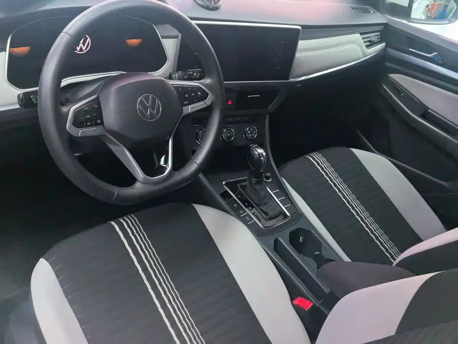 Bora 2023 200TSI DSG Changxing Edition купить на сайте DeffCars