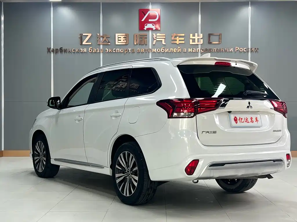 Outlander 2021 2.0L 2WD Enjoy Edition 7 seats купить на сайте DeffCars