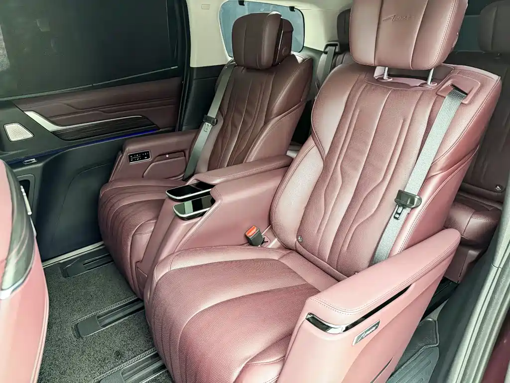 Century 2023 2.0T seven-seat Yunshi Edition купить на сайте DeffCars