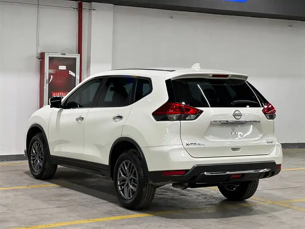 X-Trail 2025 Honor 2.0L Two-wheel Drive Leading Edition купить на сайте DeffCars