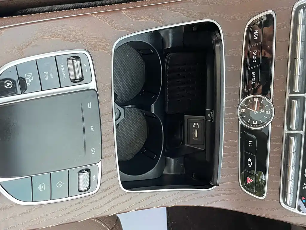 Mercedes-Benz E-Class 2020 Facelift E 300 L Special Edition купить на сайте DeffCars