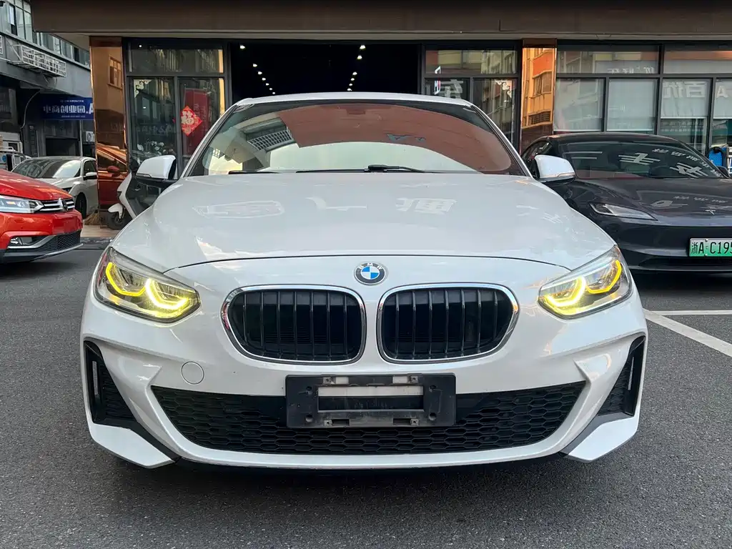 BMW 1 Series 2020 120i M Sports Package купить на сайте DeffCars