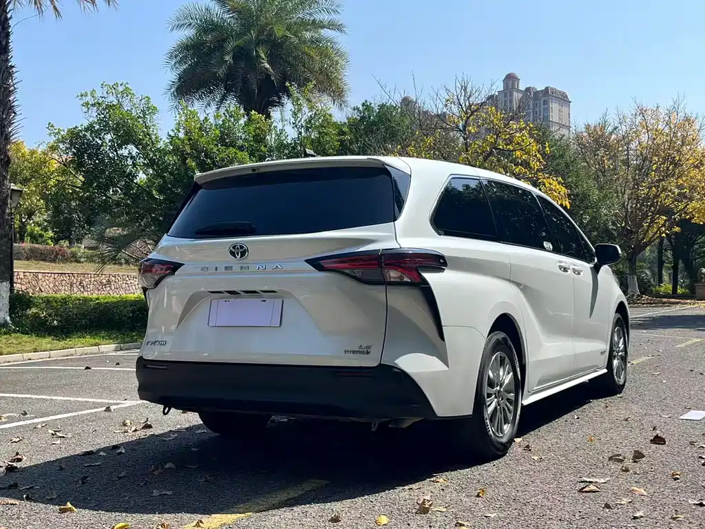 SIENNA 2024 2.5L Hybrid Comfort Edition купить на сайте DeffCars