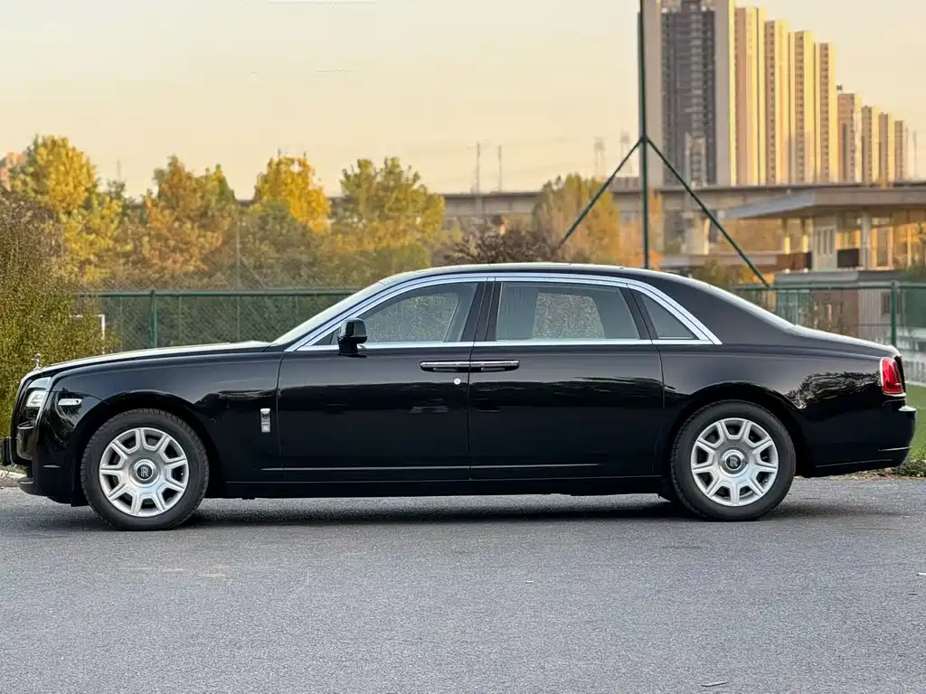 Ghost 2014 6.6T extended version купить на сайте DeffCars