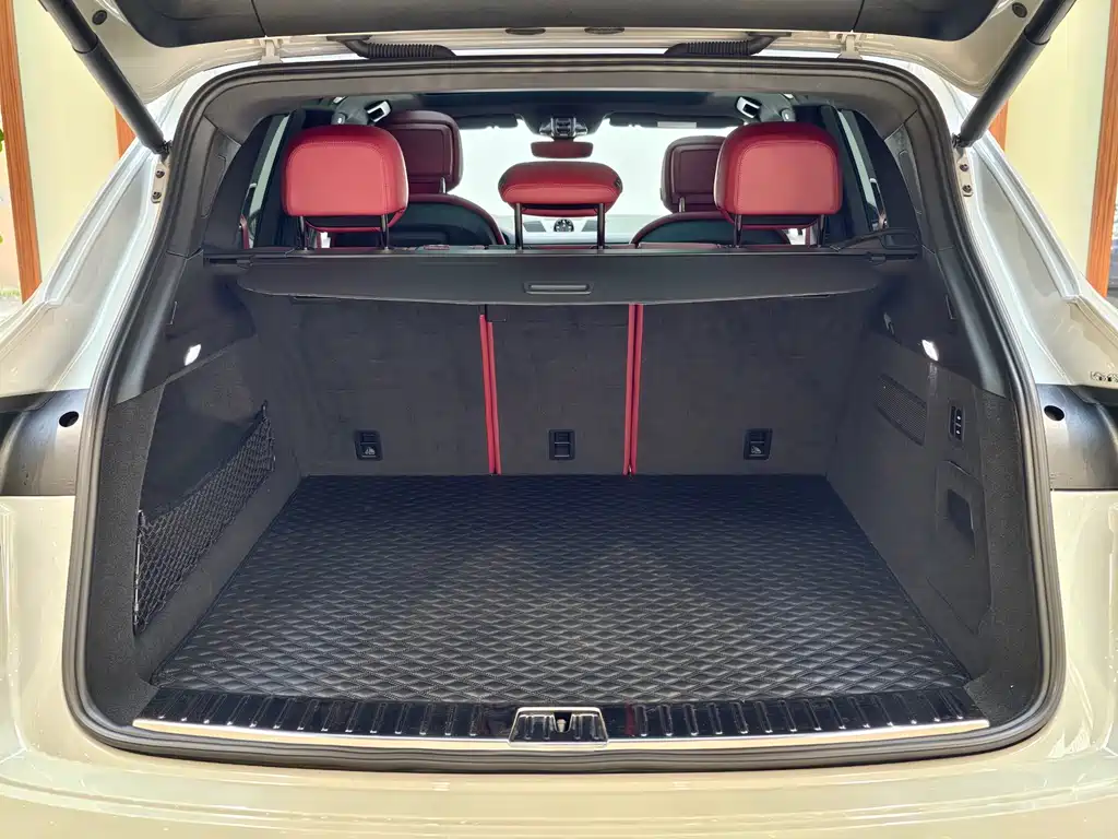 Cayenne 2023 Cayenne 3.0T Platinum Edition купить на сайте DeffCars