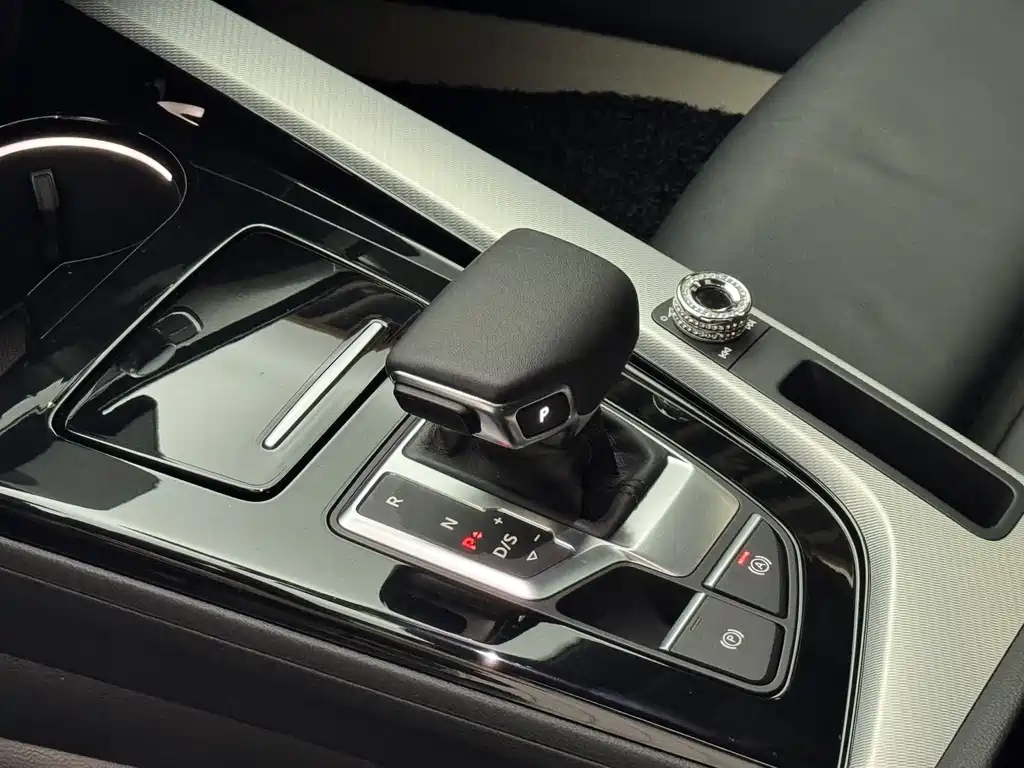 Audi A5 imported 2023 Sportback 40 TFSI fashionable and dynamic купить на сайте DeffCars
