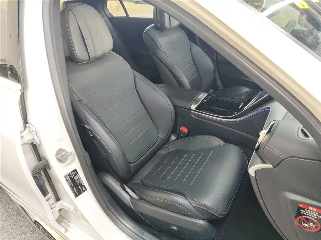 Mercedes-Benz C-Class 2023 facelift C 260 L sports version купить на сайте DeffCars