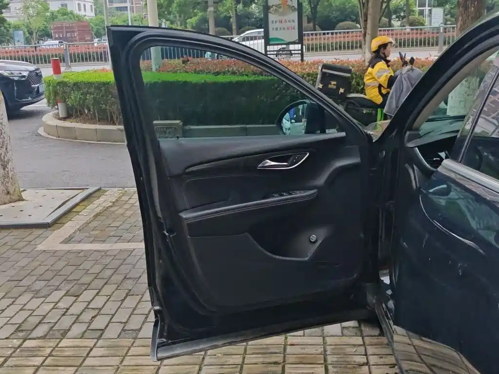 Envision Plus 2022 Envision Plus 652T five-seater luxury model купить на сайте DeffCars