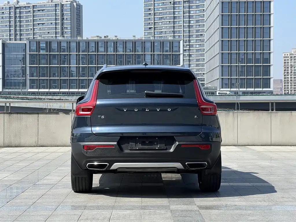 Volvo XC40 2020 T4 four-wheel drive Zhiyuan Deluxe Edition купить на сайте DeffCars