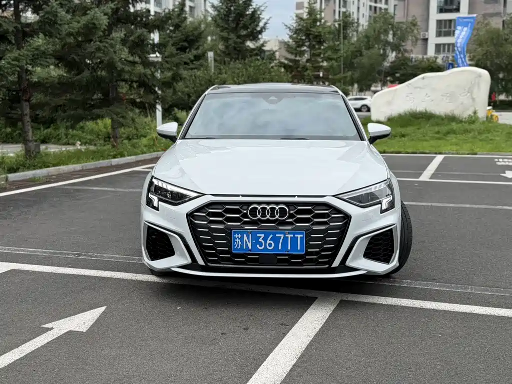 Audi A3 2023 A3L Limousine 35 TFSI fashionable and sporty купить на сайте DeffCars