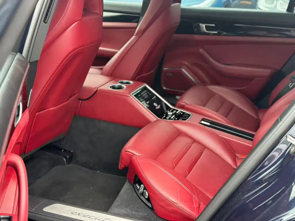 Panamera 2019 Panamera 4 Executive Extended Edition 2.9T купить на сайте DeffCars