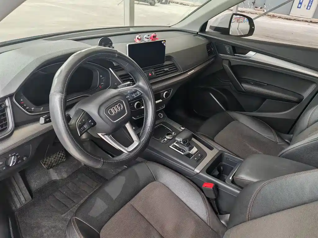 Audi Q5L 2018 45 TFSI Exclusive Fashion Model National VI купить на сайте DeffCars