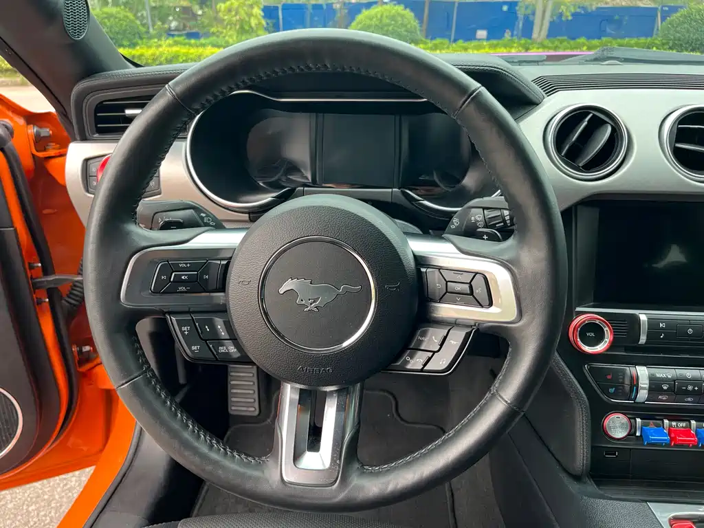 Mustang 2021 2.3T EcoBoost купить на сайте DeffCars
