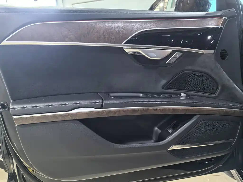 Audi A8 2023 A8L 50 TFSI quattro exclusive model купить на сайте DeffCars