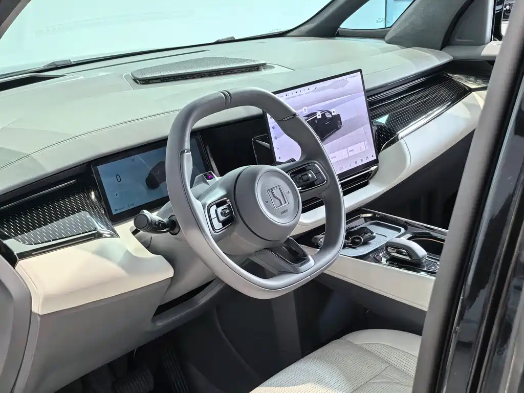 Jikrypton 009 2024 six-seat executive version four-wheel drive 108kWh купить на сайте DeffCars