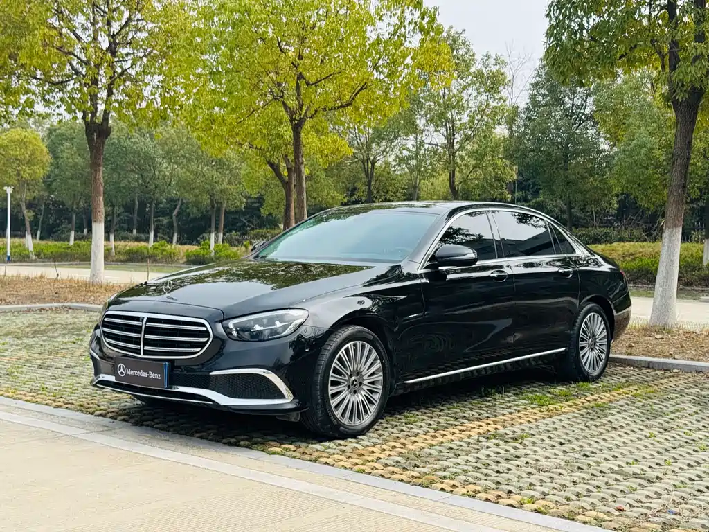 Mercedes-Benz E-Class 2023 E 300 L Luxury Model купить на сайте DeffCars