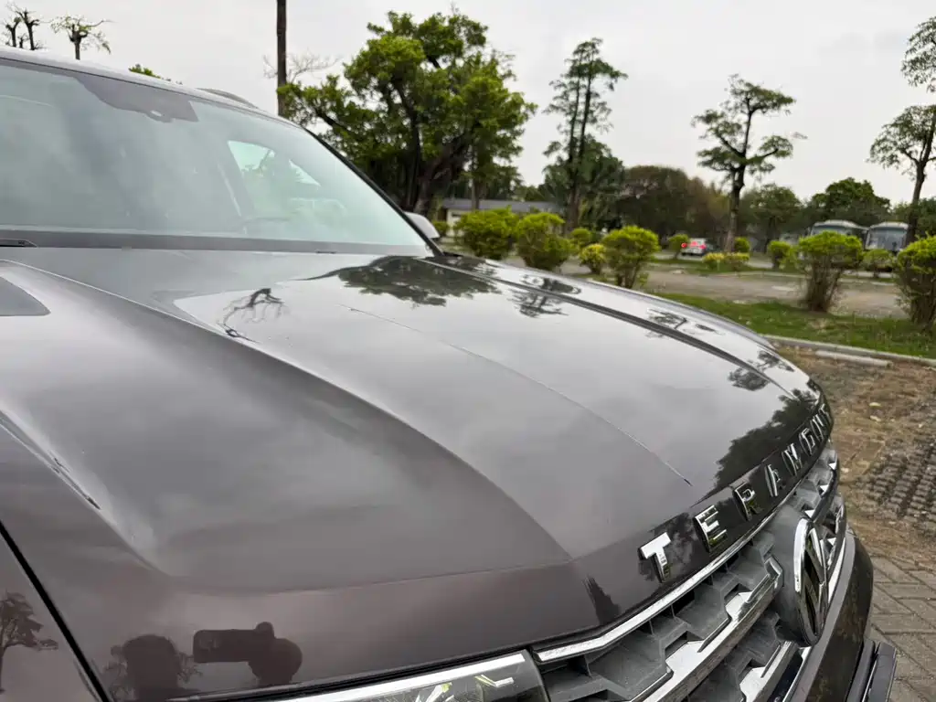 Touron 2017 330TSI two-wheel drive luxury version купить на сайте DeffCars
