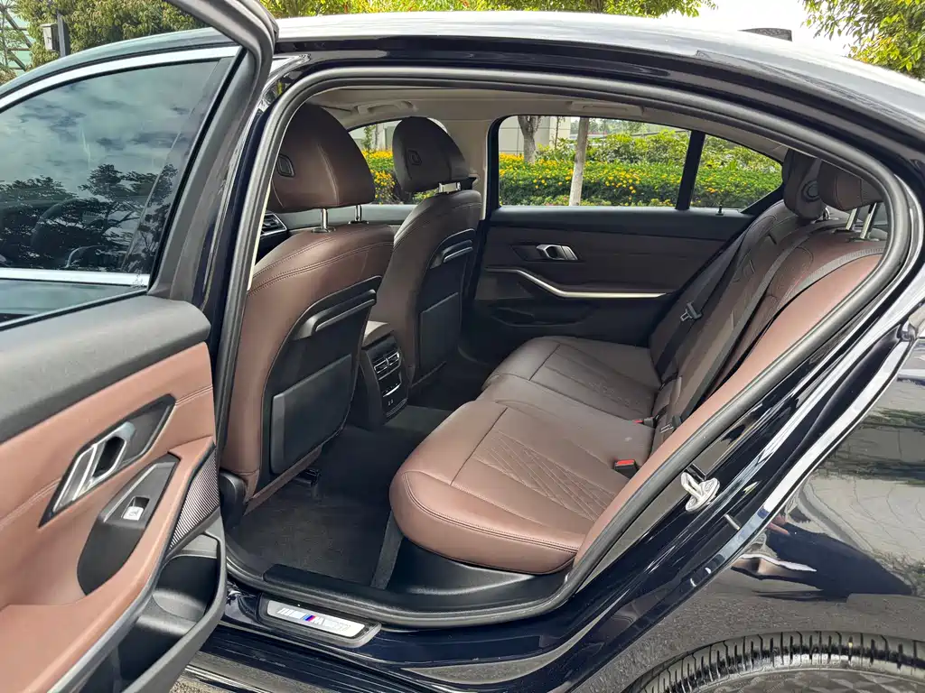 BMW 3 Series 2022 320Li M Sports Package купить на сайте DeffCars