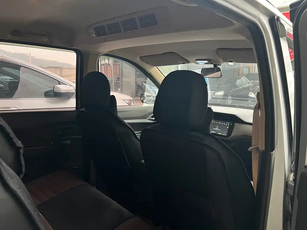 Wuling Hongguang 2021 facelift 1.5L S Comfort Hydraulic Assist LAR купить на сайте DeffCars