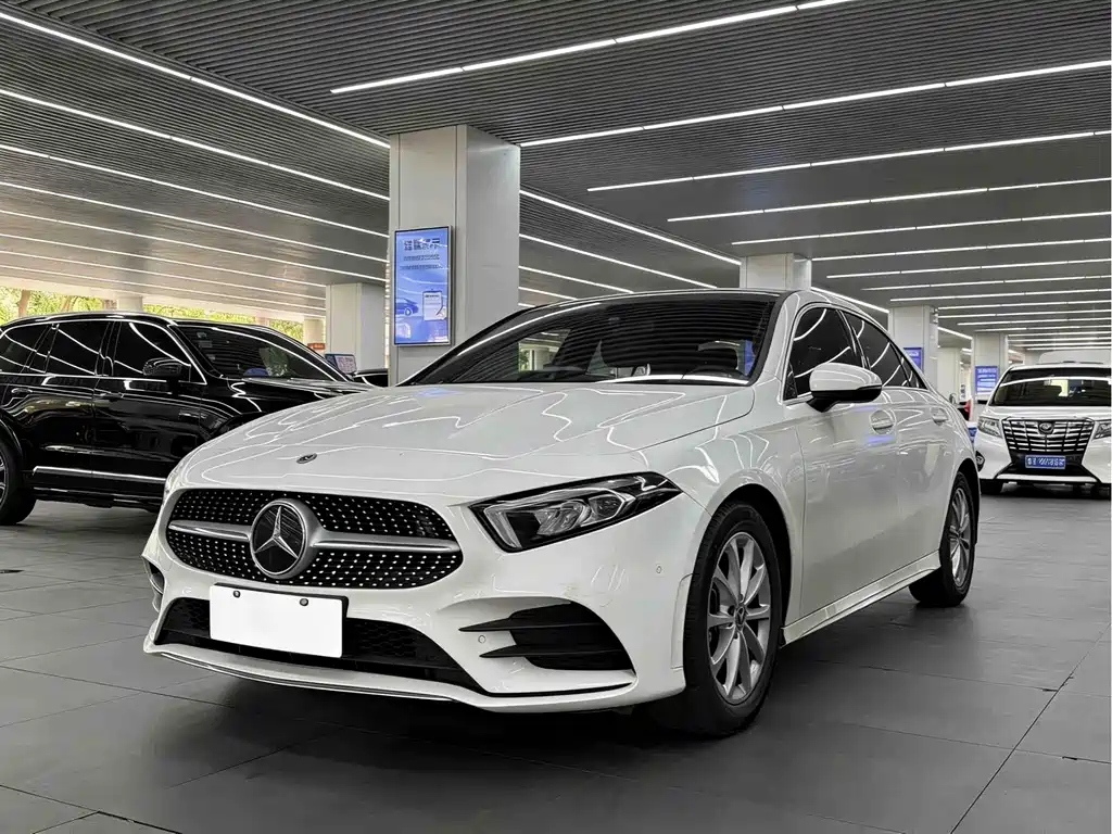 Mercedes-Benz A-Class 2019 A 200 L Sports Sedan купить на сайте DeffCars