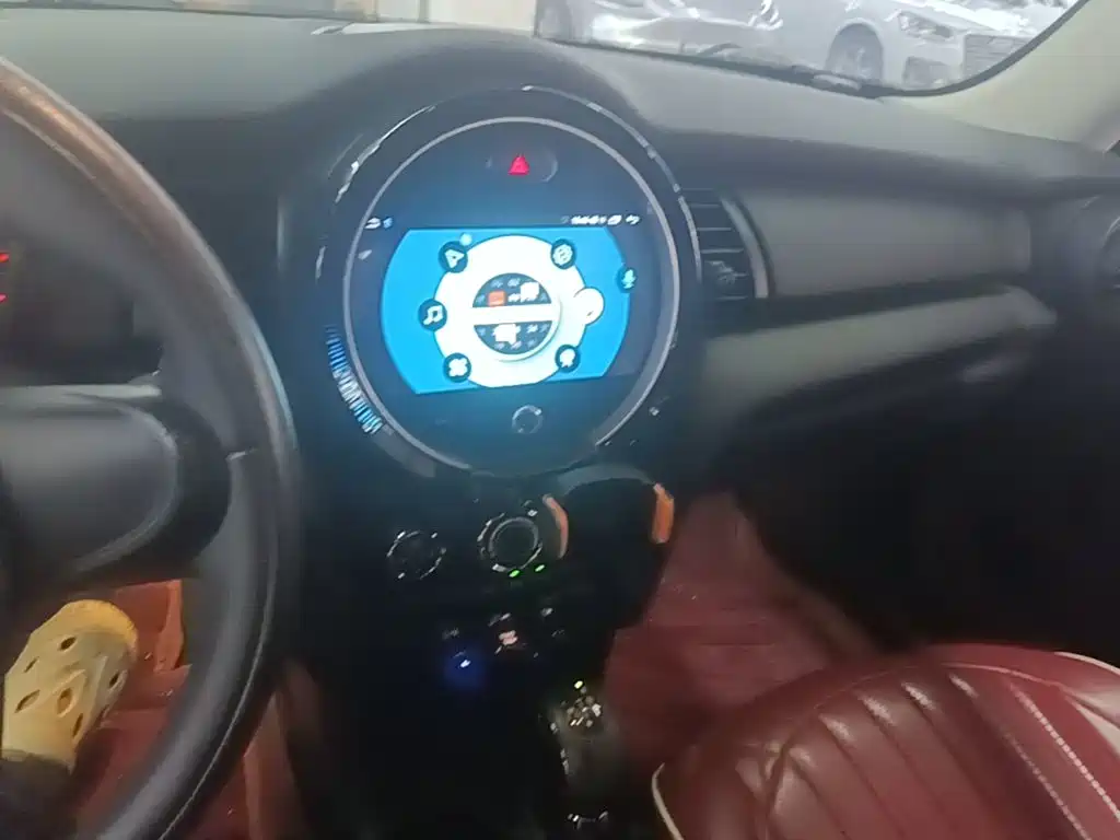Mini 2016 1.2T one Five Door Edition купить на сайте DeffCars