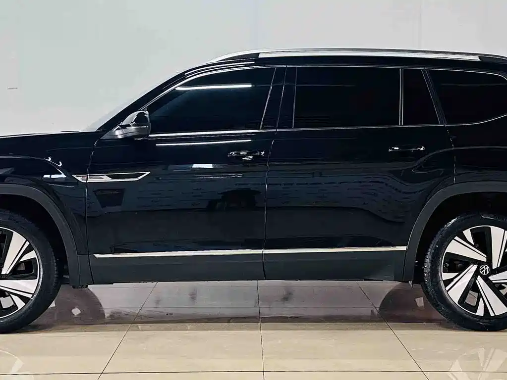 Touron 2022 380TSI four-wheel drive luxury version купить на сайте DeffCars