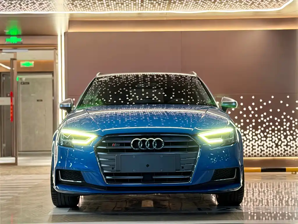 Audi A3 2017 Sportback 35 TFSI Sports купить на сайте DeffCars