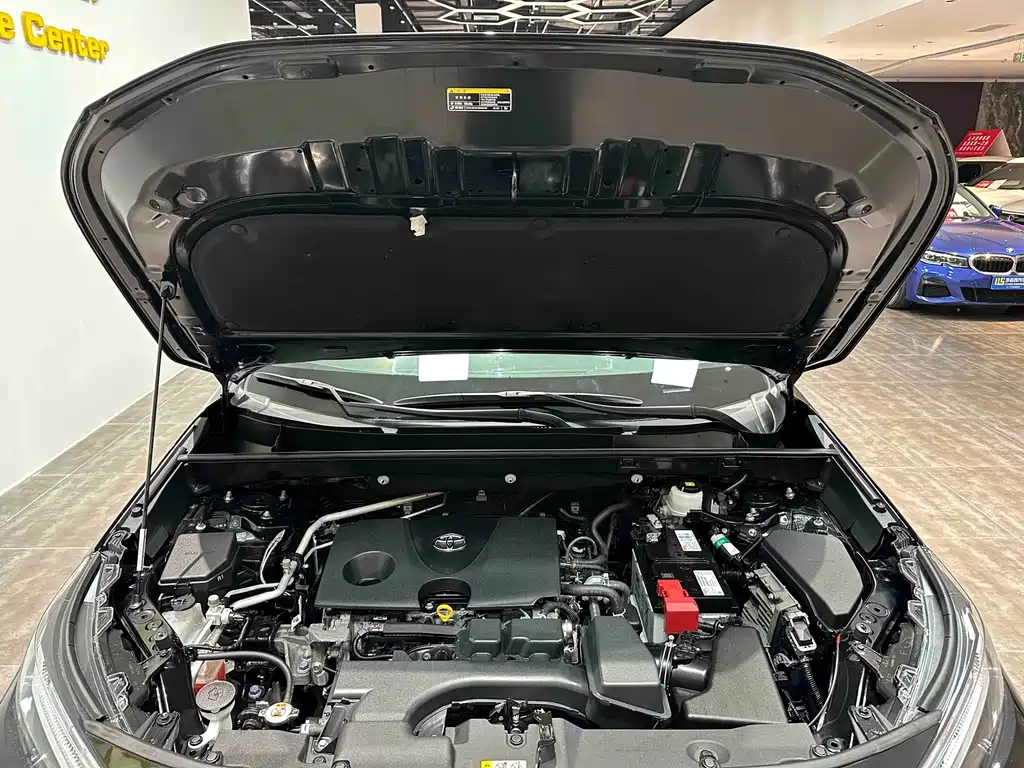 RAV4 Rongfang 2023 2.0L CVT two-wheel drive fashion Plus version купить на сайте DeffCars