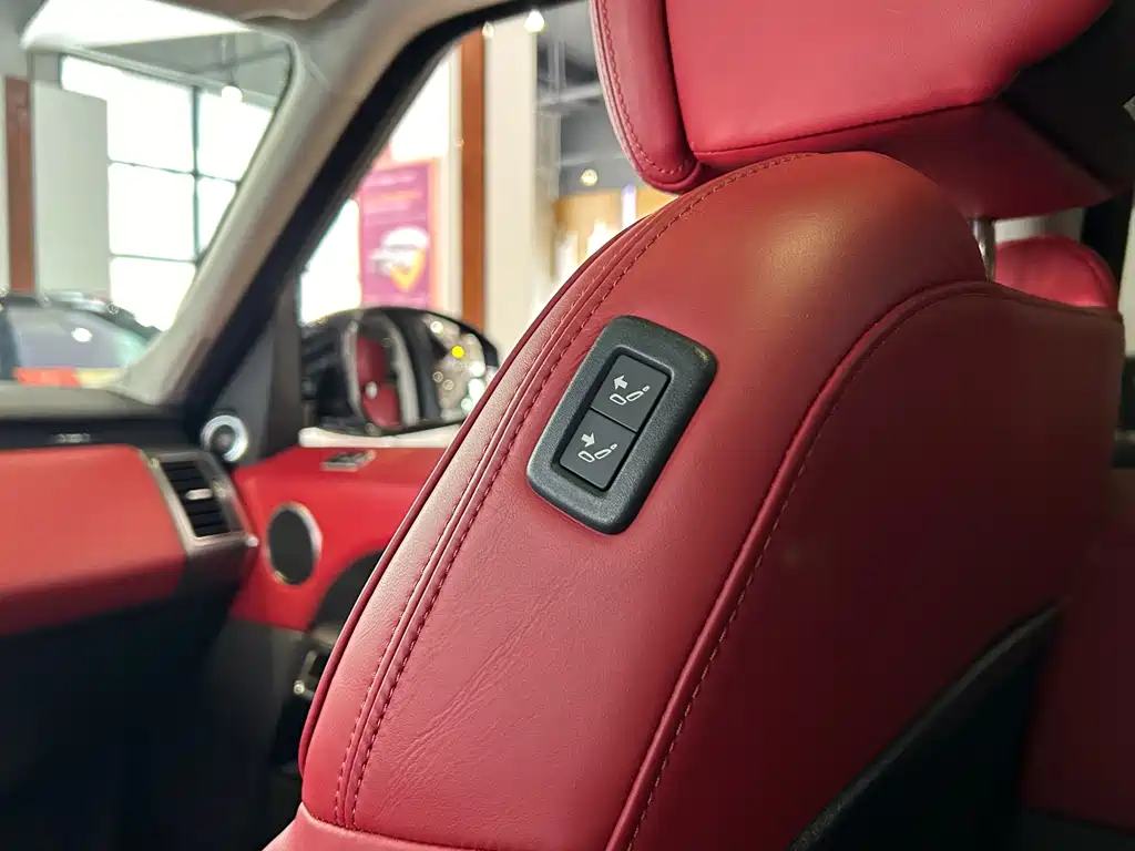 Range Rover Sport 2022 3.0 L6 HST купить на сайте DeffCars