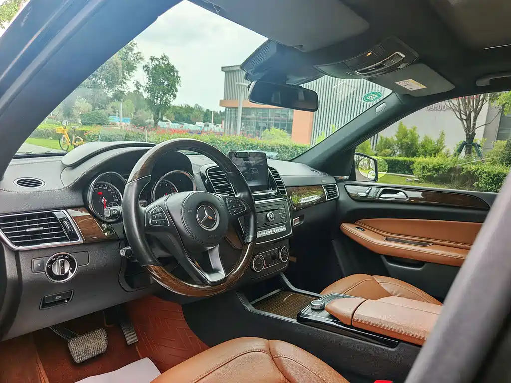 Mercedes-Benz GLS 2018 GLS 400 4MATIC luxury model купить на сайте DeffCars
