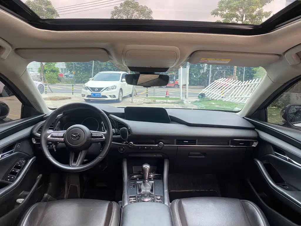 Mazda3 Angkesela 2021 2.0L Automatic Premium Edition купить на сайте DeffCars