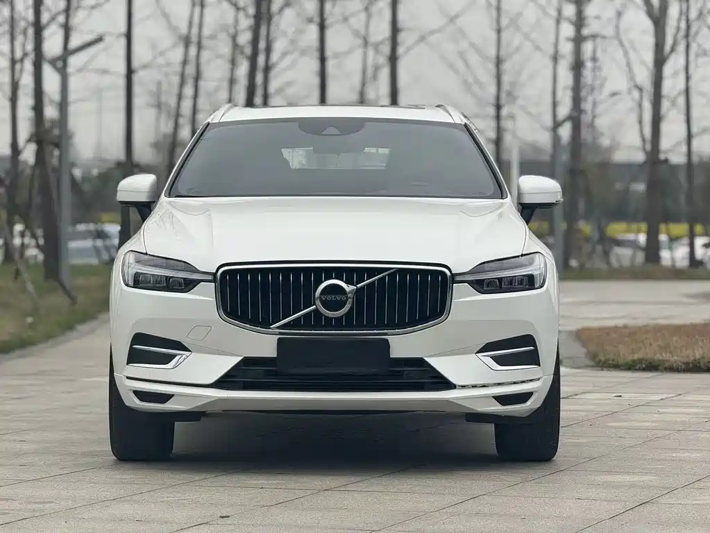 Volvo XC60 2021 T5 four-wheel drive Zhiyi Luxury Edition купить на сайте DeffCars