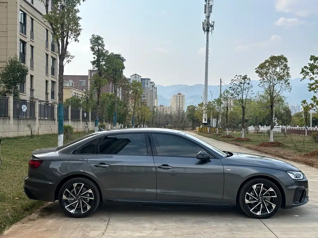 Audi A4L 2023 40 TFSI luxury and dynamic model купить на сайте DeffCars