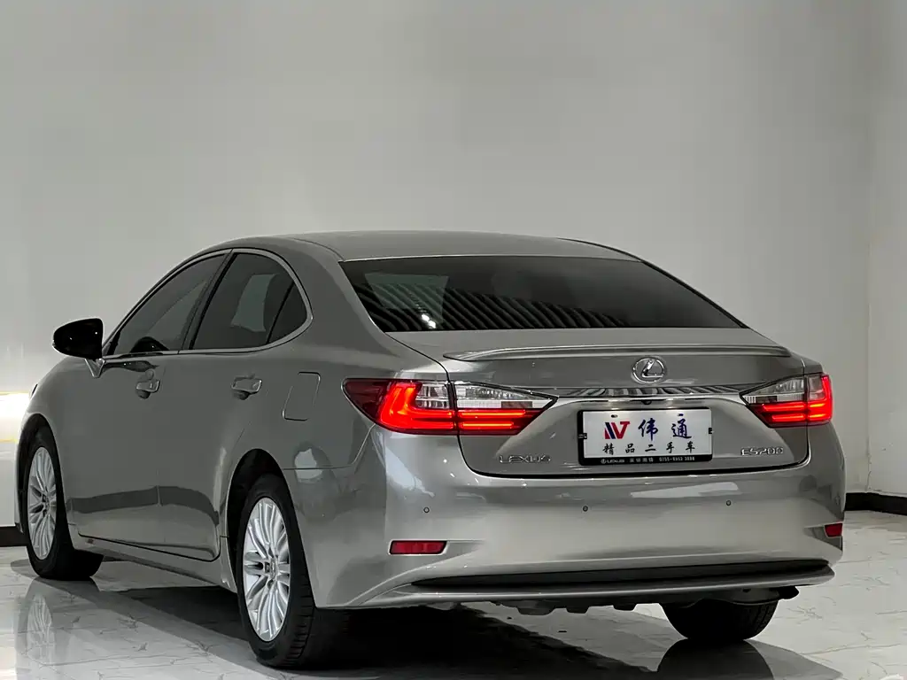 Lexus ES 2015 200 Elite Edition купить на сайте DeffCars
