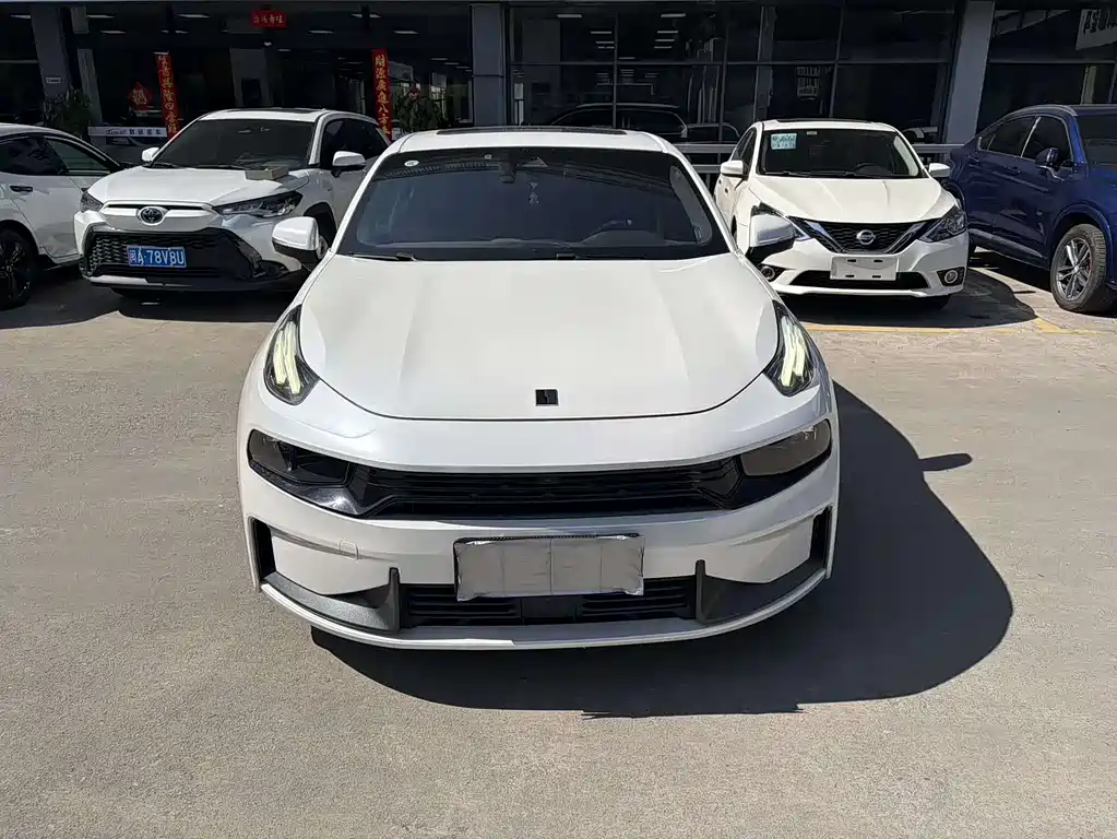 Lynk & Co 03 2019 03+ 2.0TD Automatic Wind Control Edition купить на сайте DeffCars