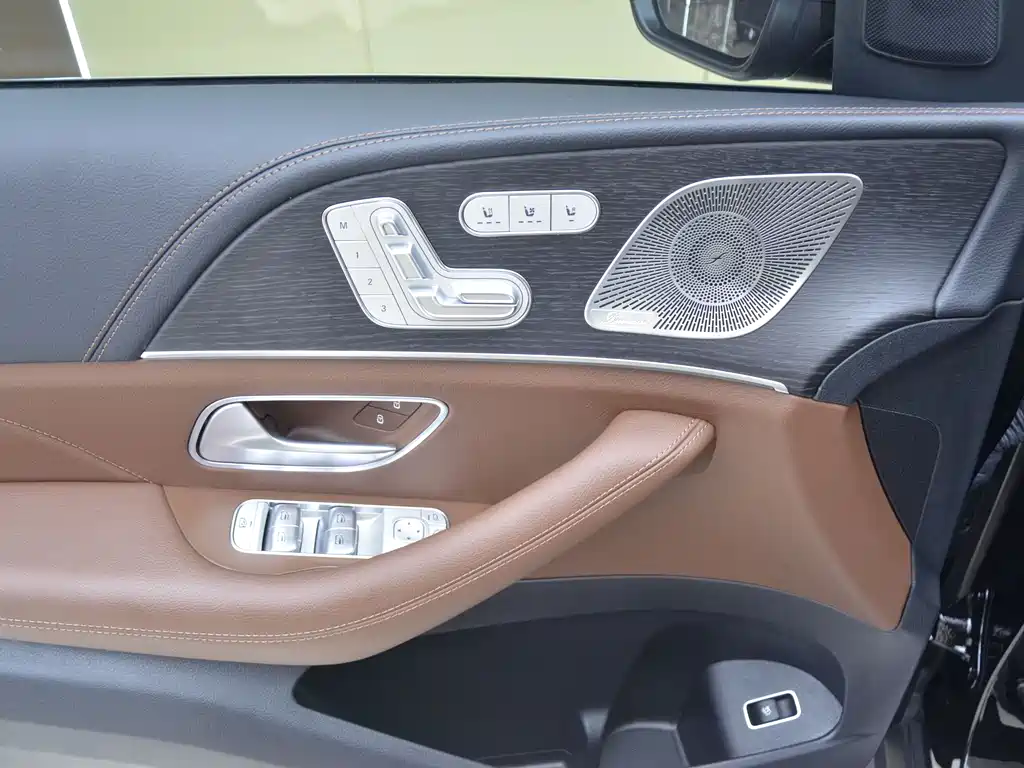Mercedes-Benz GLS 2024 GLS 450 4MATIC Fashion Model купить на сайте DeffCars