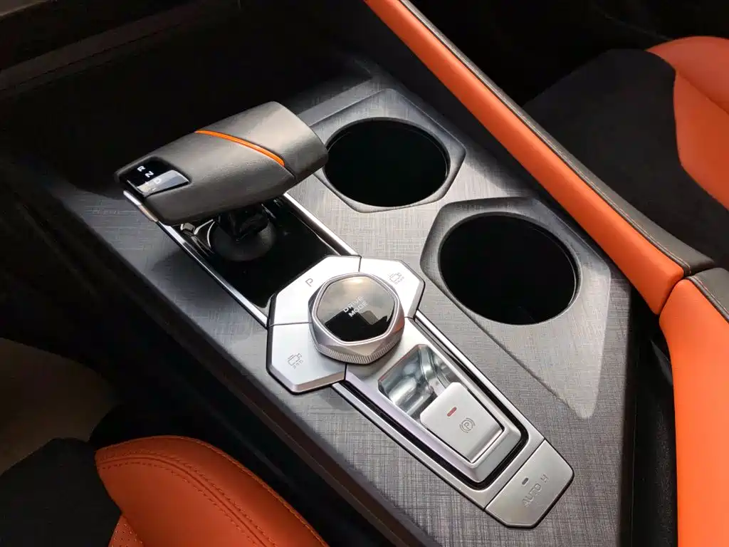 Changan UNI-V 2023 1.5T sports version купить на сайте DeffCars