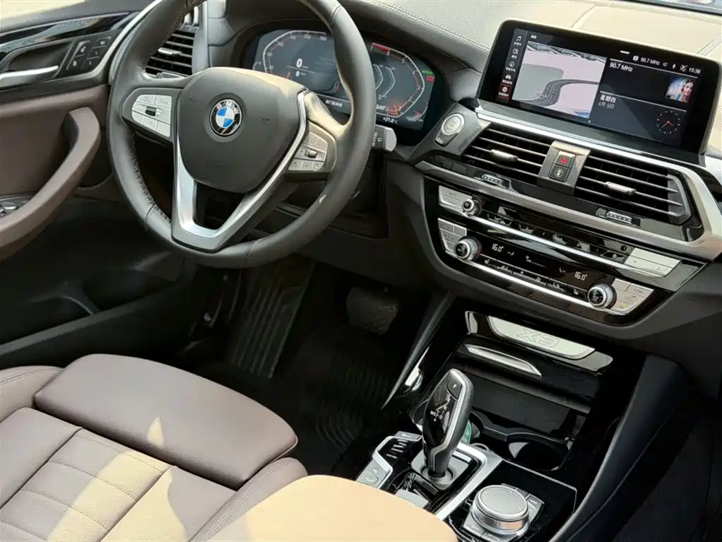 BMW X3 2021 facelift xDrive25i luxury package купить на сайте DeffCars